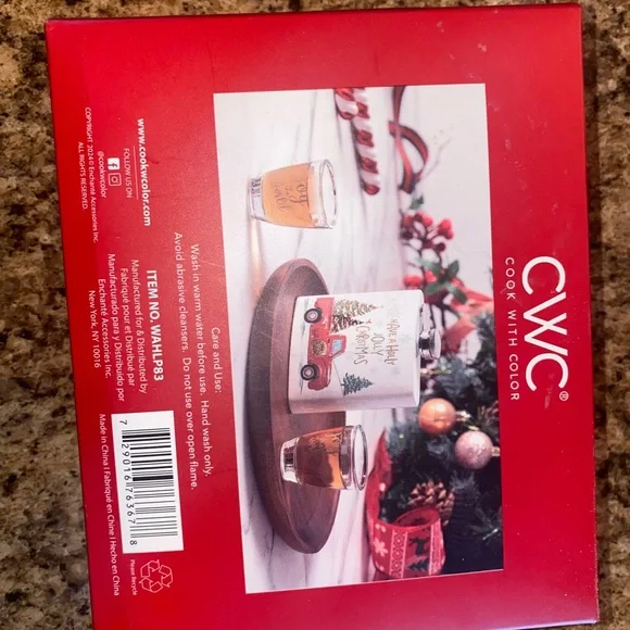 Christmas Flask and Shot Glass Set - Picture 2 of 2